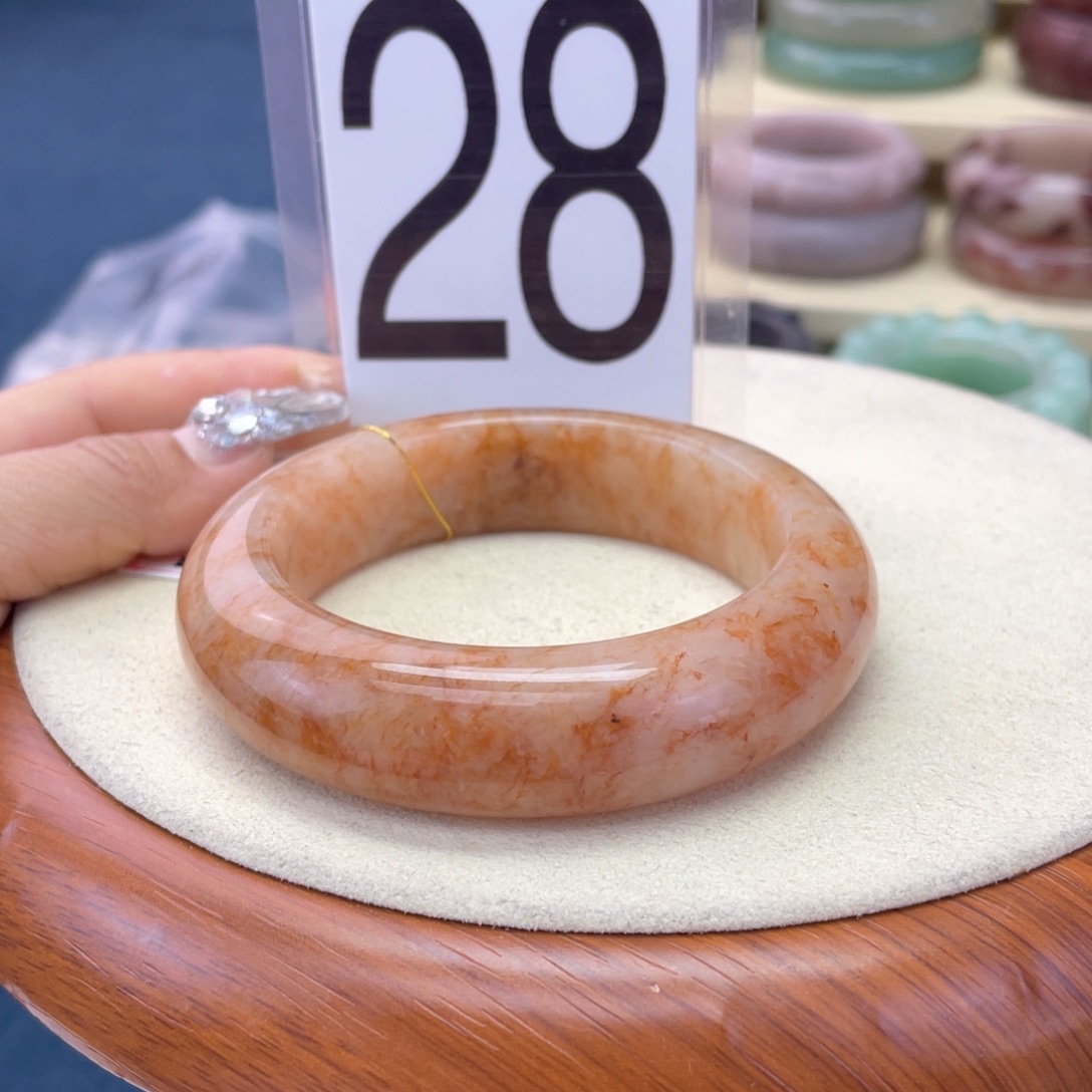 石英质玉未镶嵌手镯