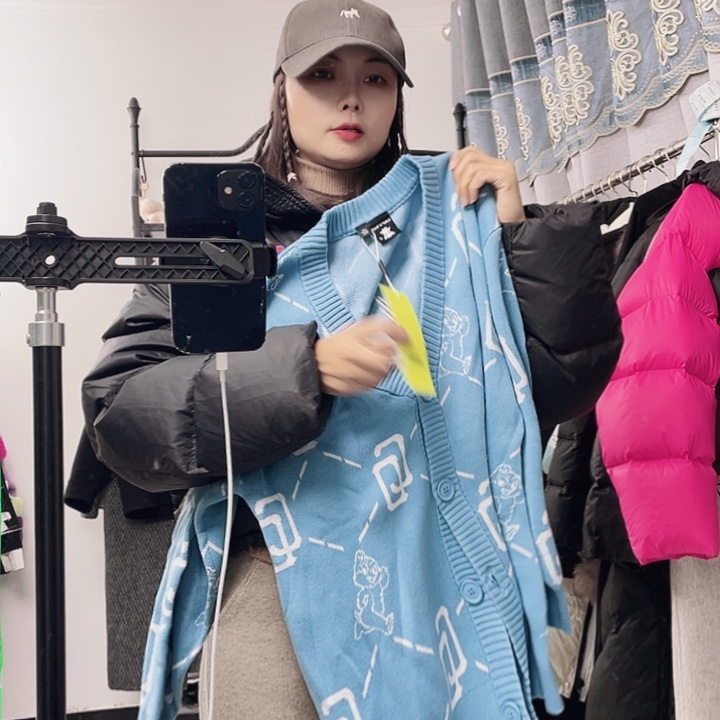 深马家120斤左右开衫