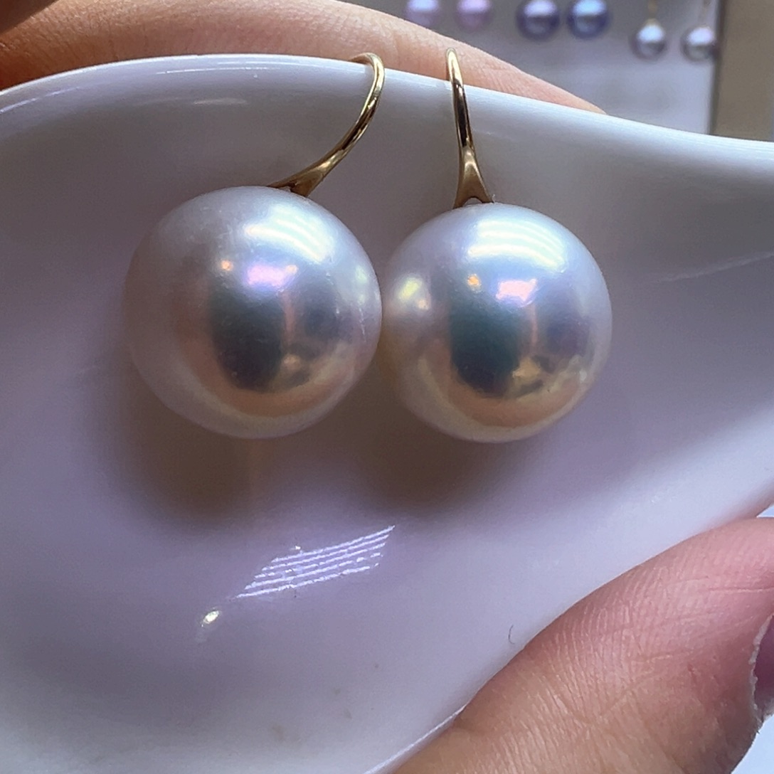 18K金镶嵌淡水珍珠耳饰
