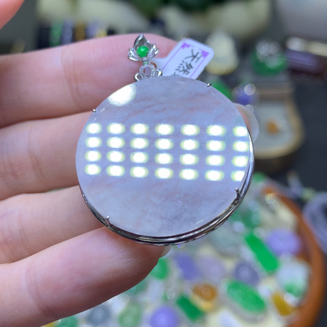 翡翠颈饰18K金镶嵌翡翠吊坠项链