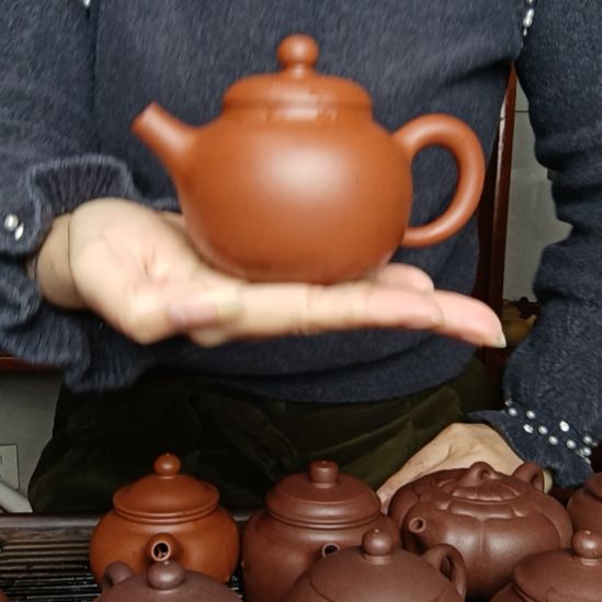 冲***9茶壶紫砂原矿红泥   容量180cc