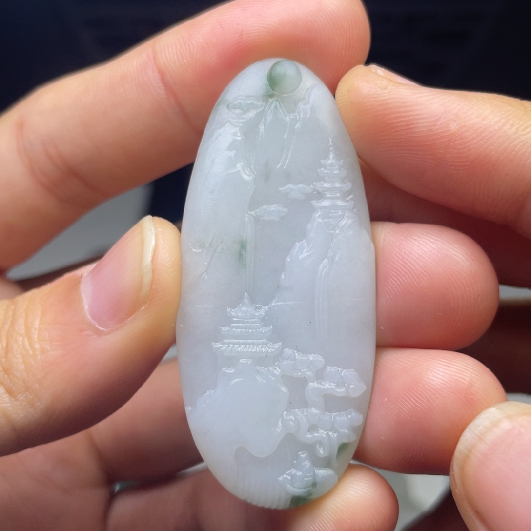 定制翡翠未镶嵌山水牌