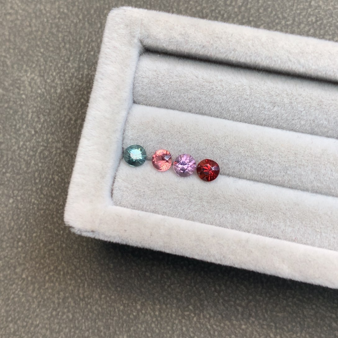 尖晶石裸石未镶嵌暴*天然尖晶石裸石4粒