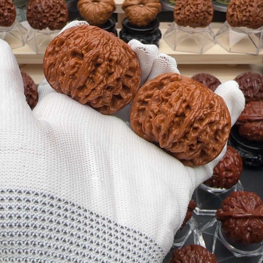 文玩核桃吊坠47狮虎兽