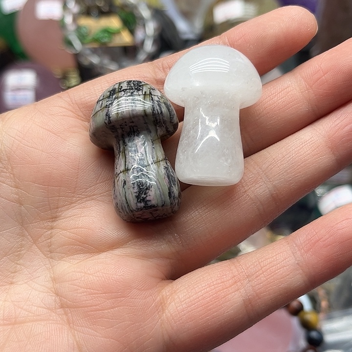 珠宝半成品未镶嵌水晶511克蘑菇