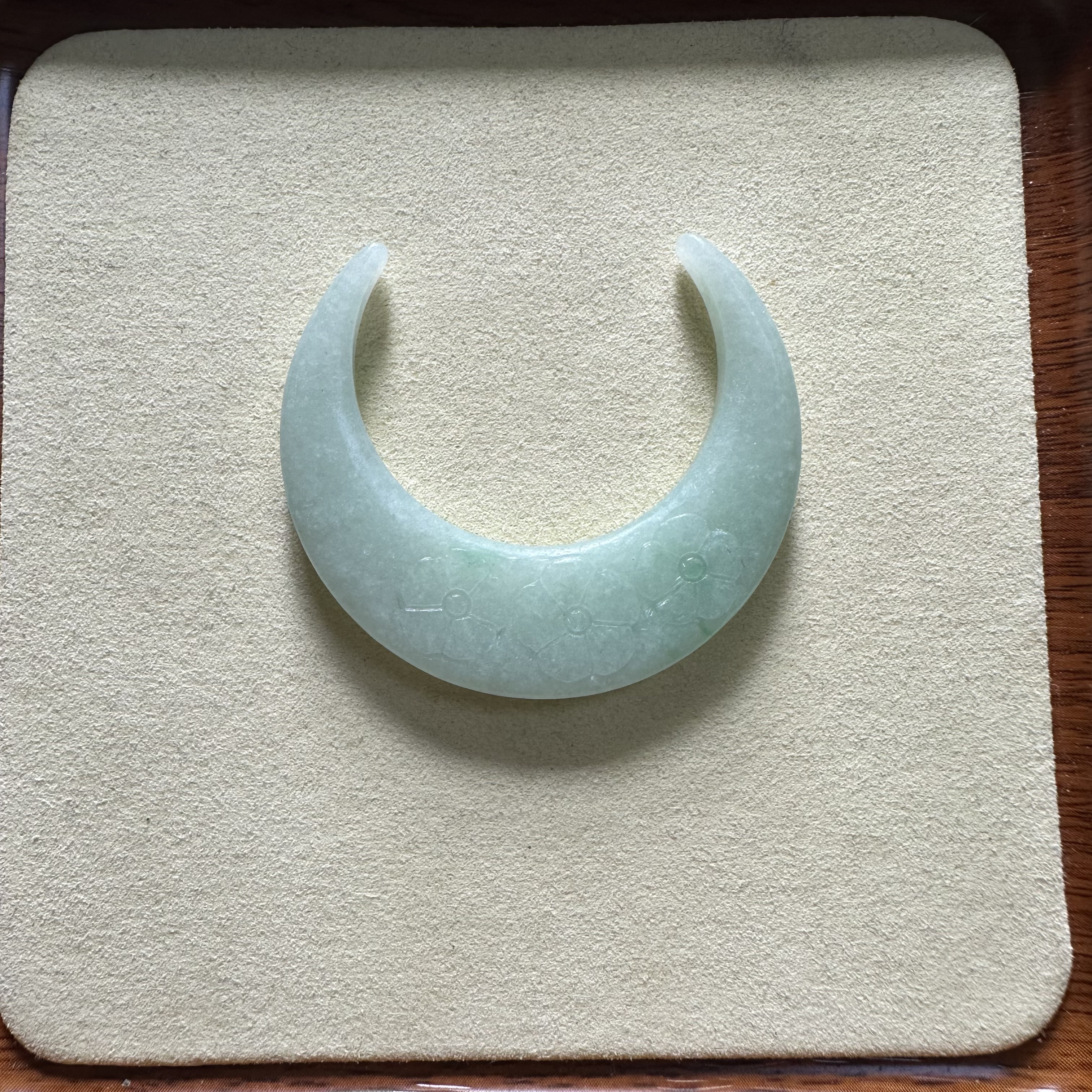 天然缅甸A货月牙