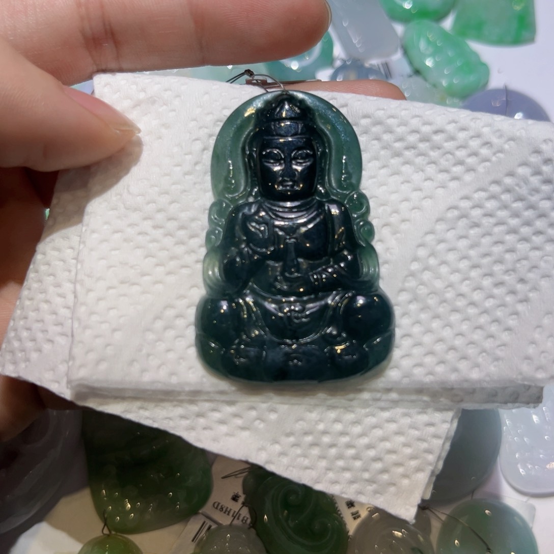 翡翠颈饰未镶嵌天然翡翠A货