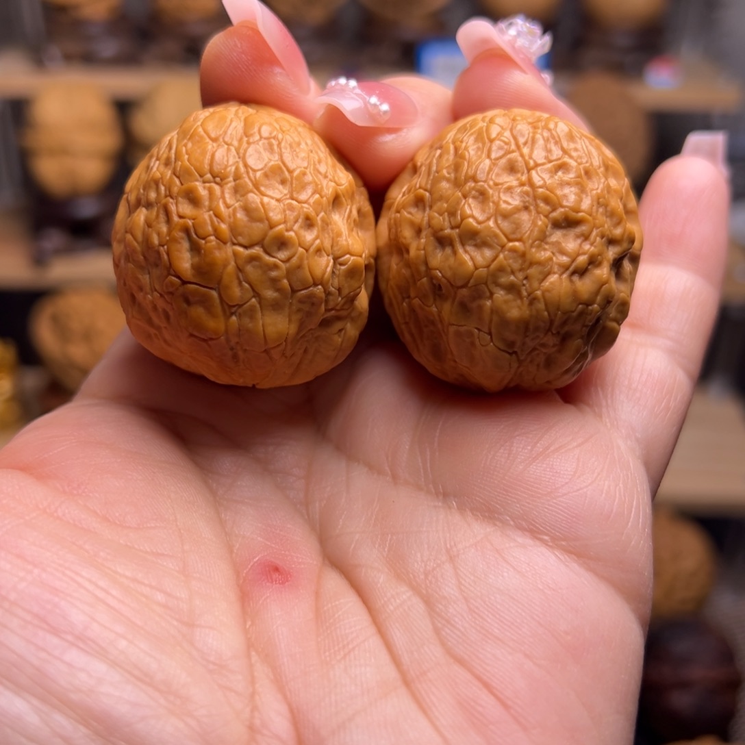 吊坠文玩核桃4w金丝绣球37尺