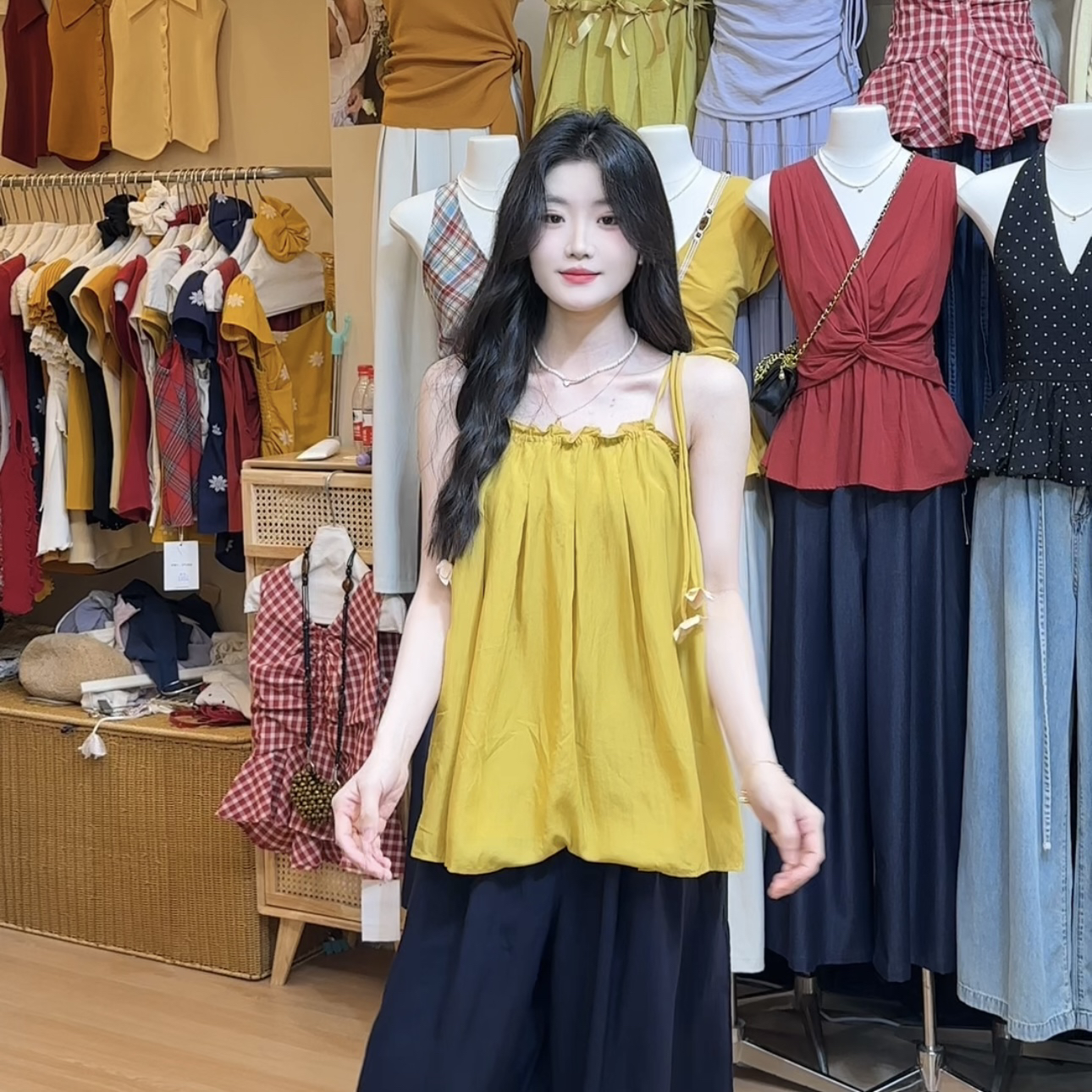 吊带背心女外穿甜美减龄小衫设计感无袖上衣