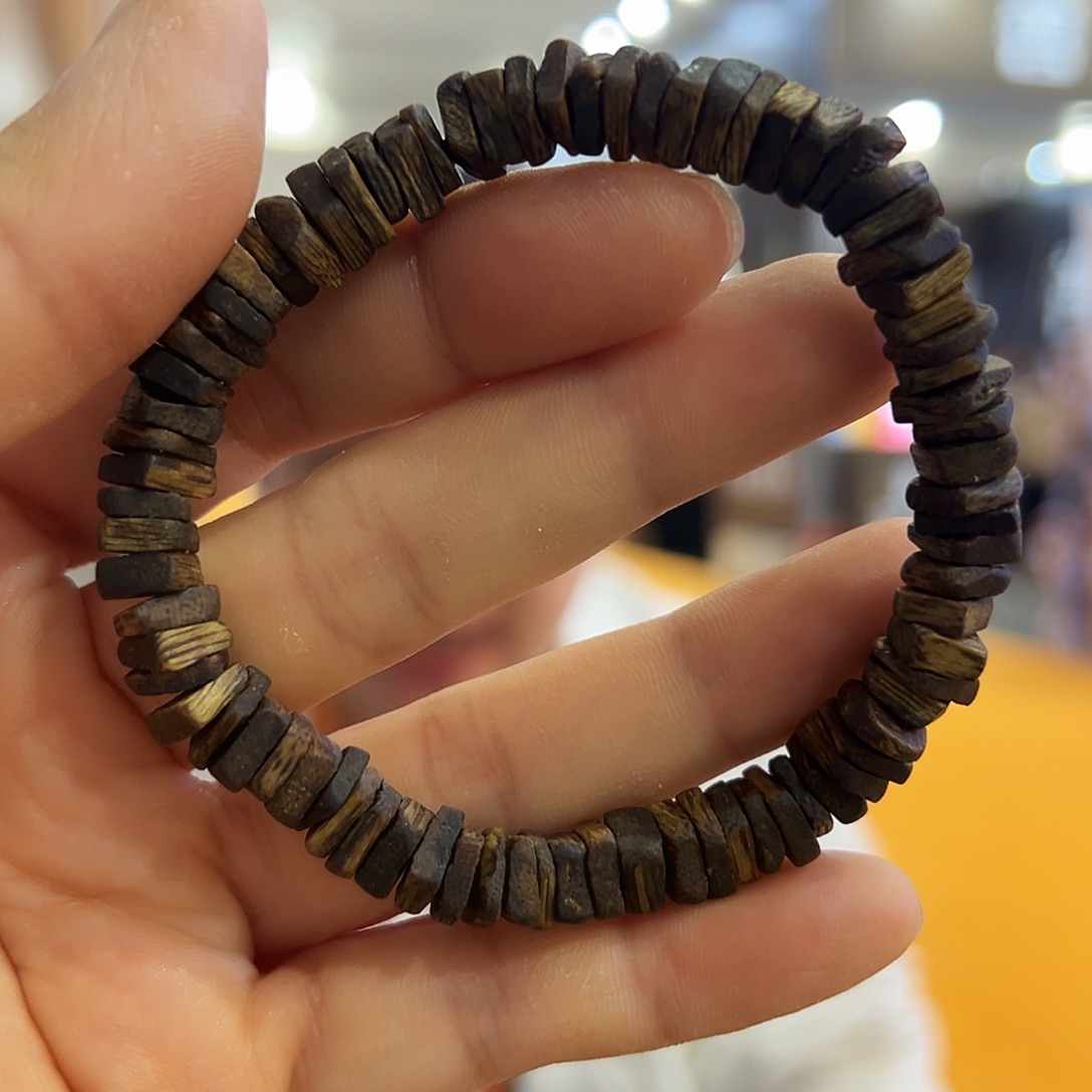 沉香手串沉香海南虫漏碎银子手串