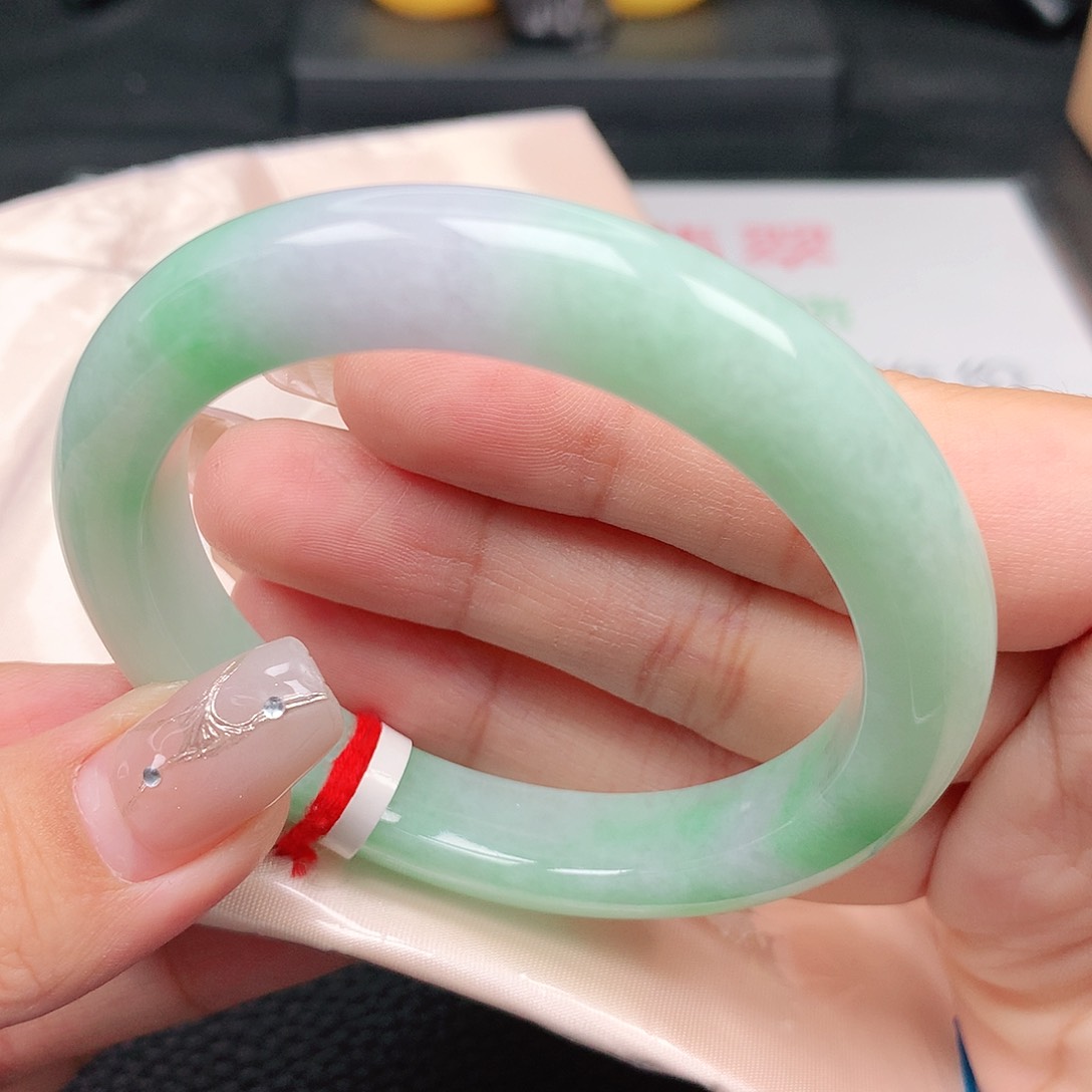 未镶嵌手镯翡翠54正圈泥鳅背