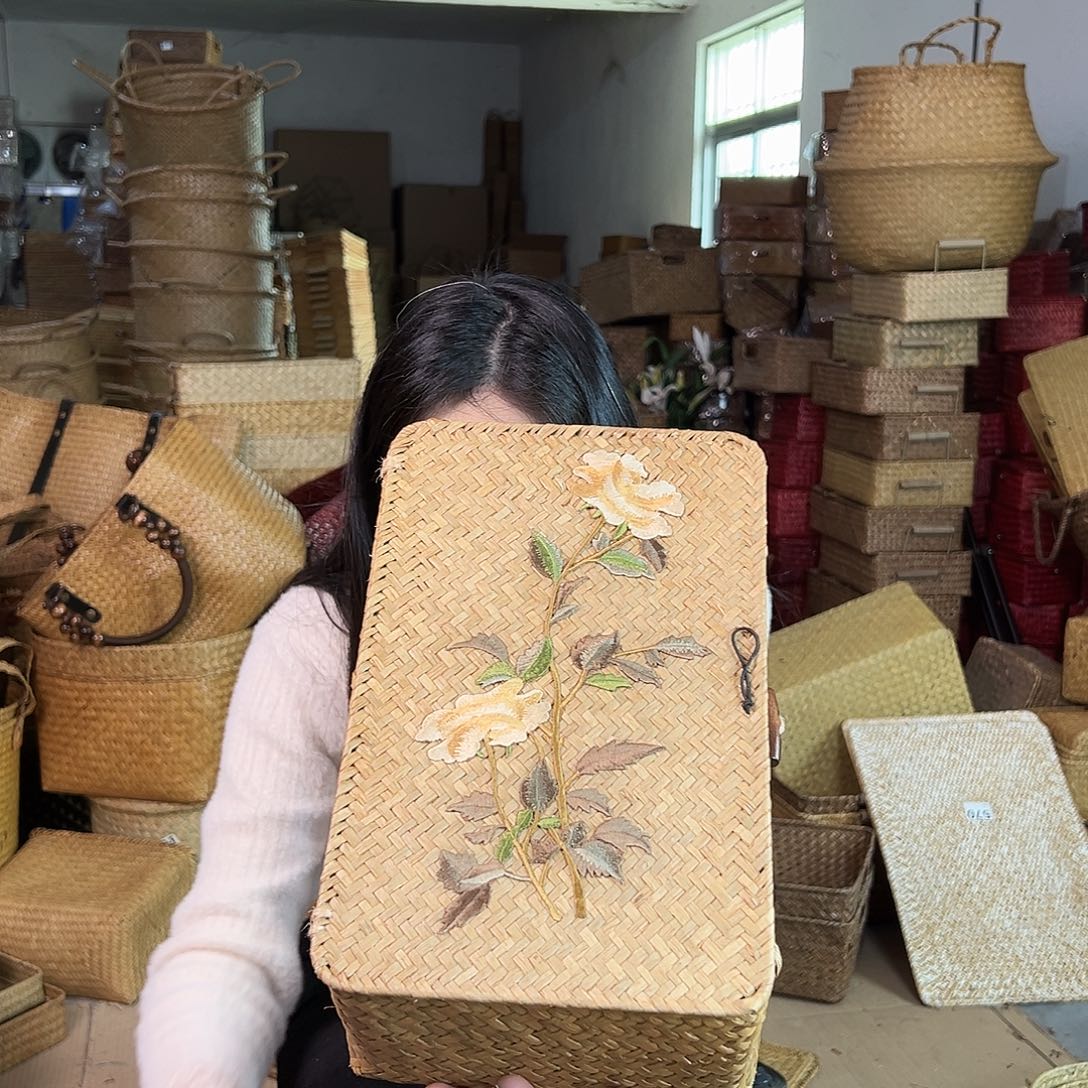 草编草编包/草编收纳盒带瑕疵