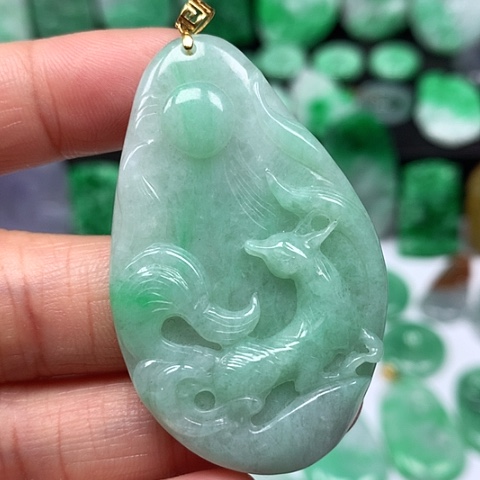 翡翠吊坠(不含链)18K金镶嵌