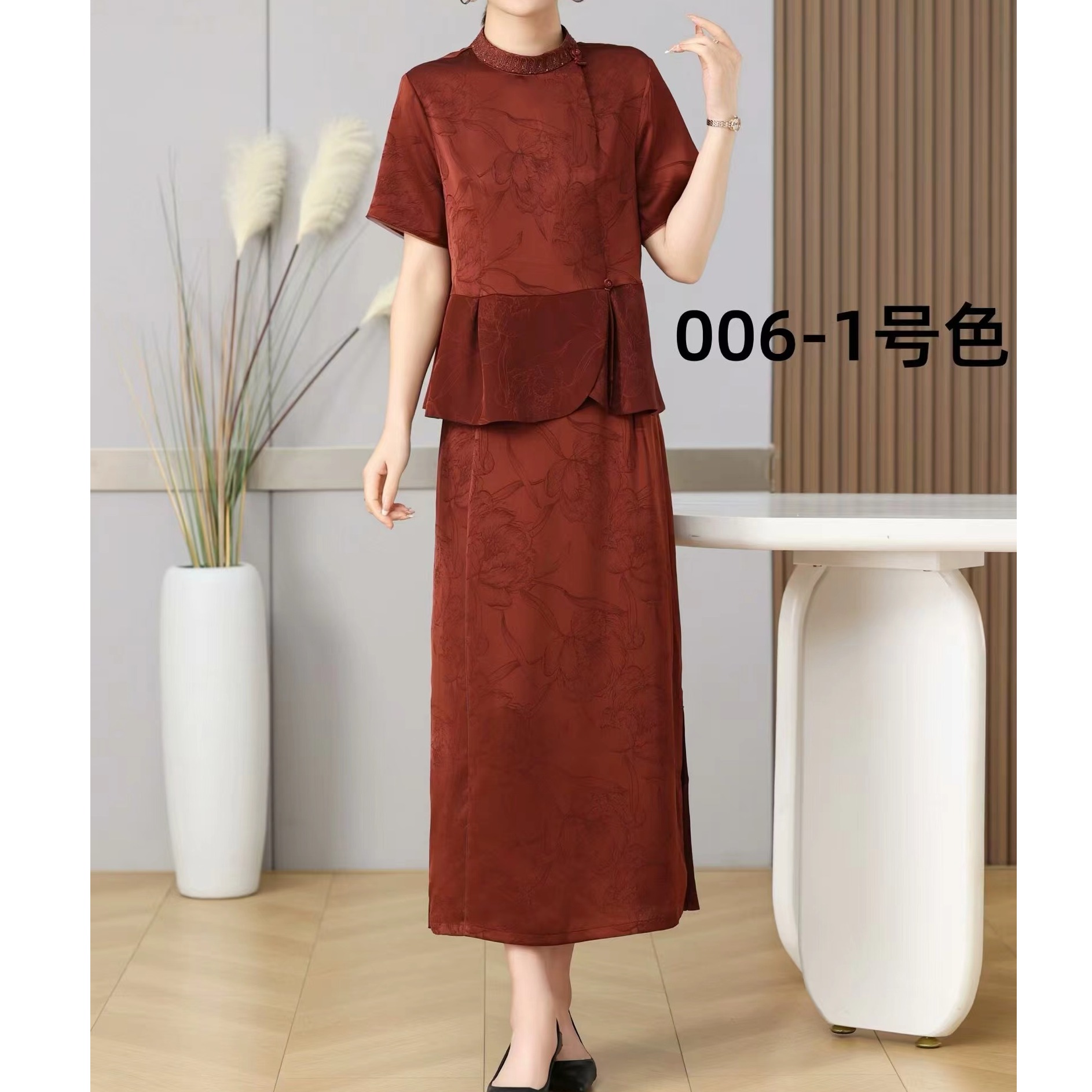 3-006-21新款舒适时尚休闲套装