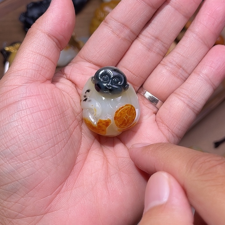 和田玉未镶嵌车挂