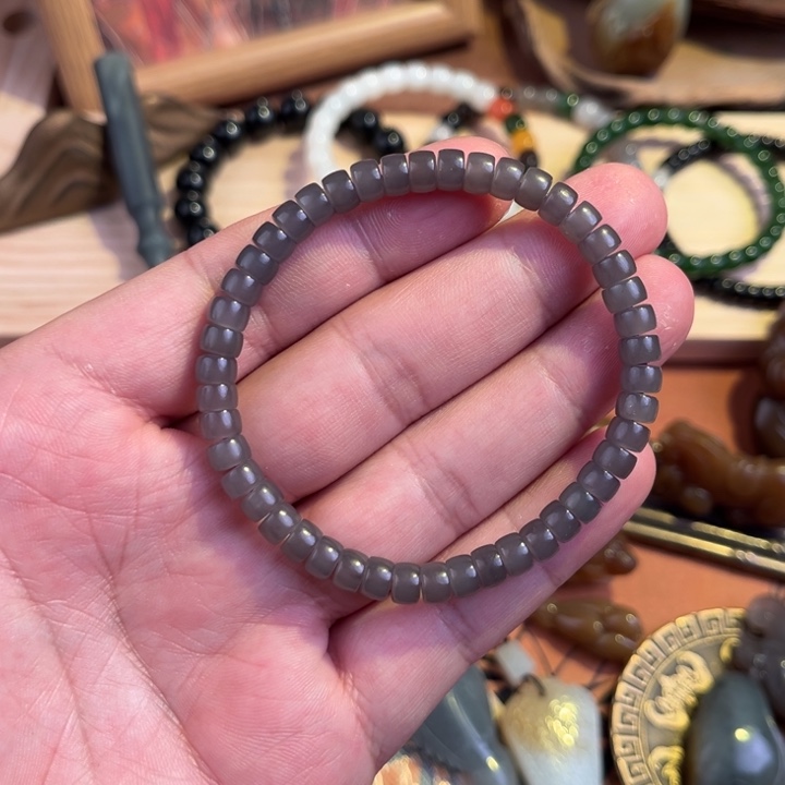 和田玉未镶嵌手链