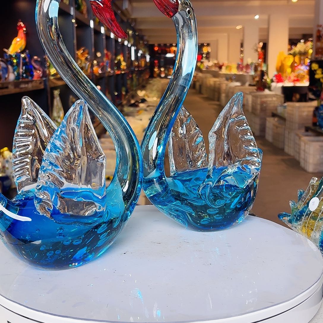 摆件琉璃花的颜色也是非常