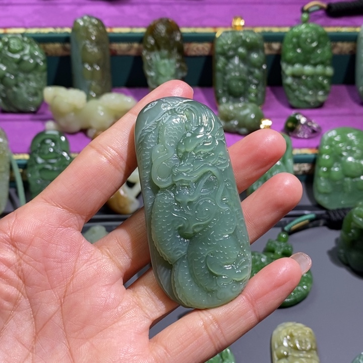 未镶嵌和田玉挂件