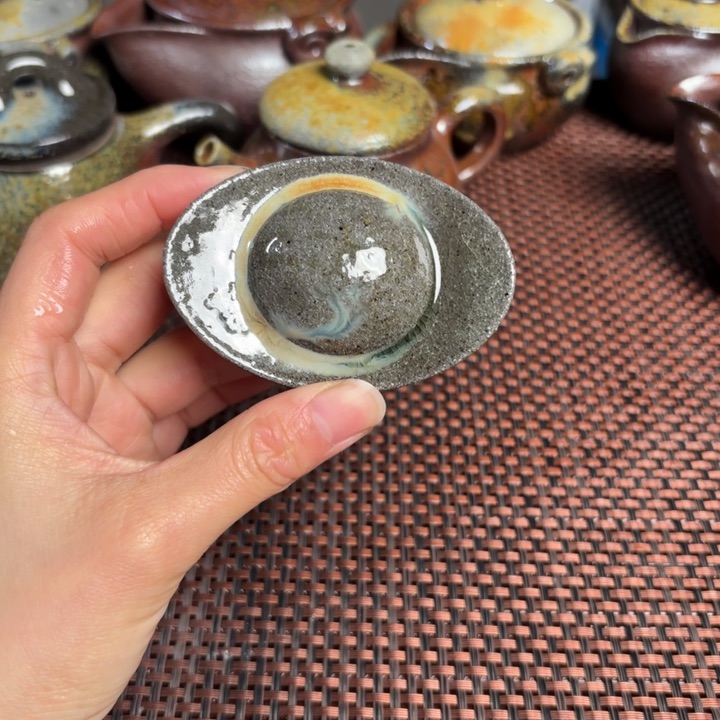 紫砂茶杯元宝盖只