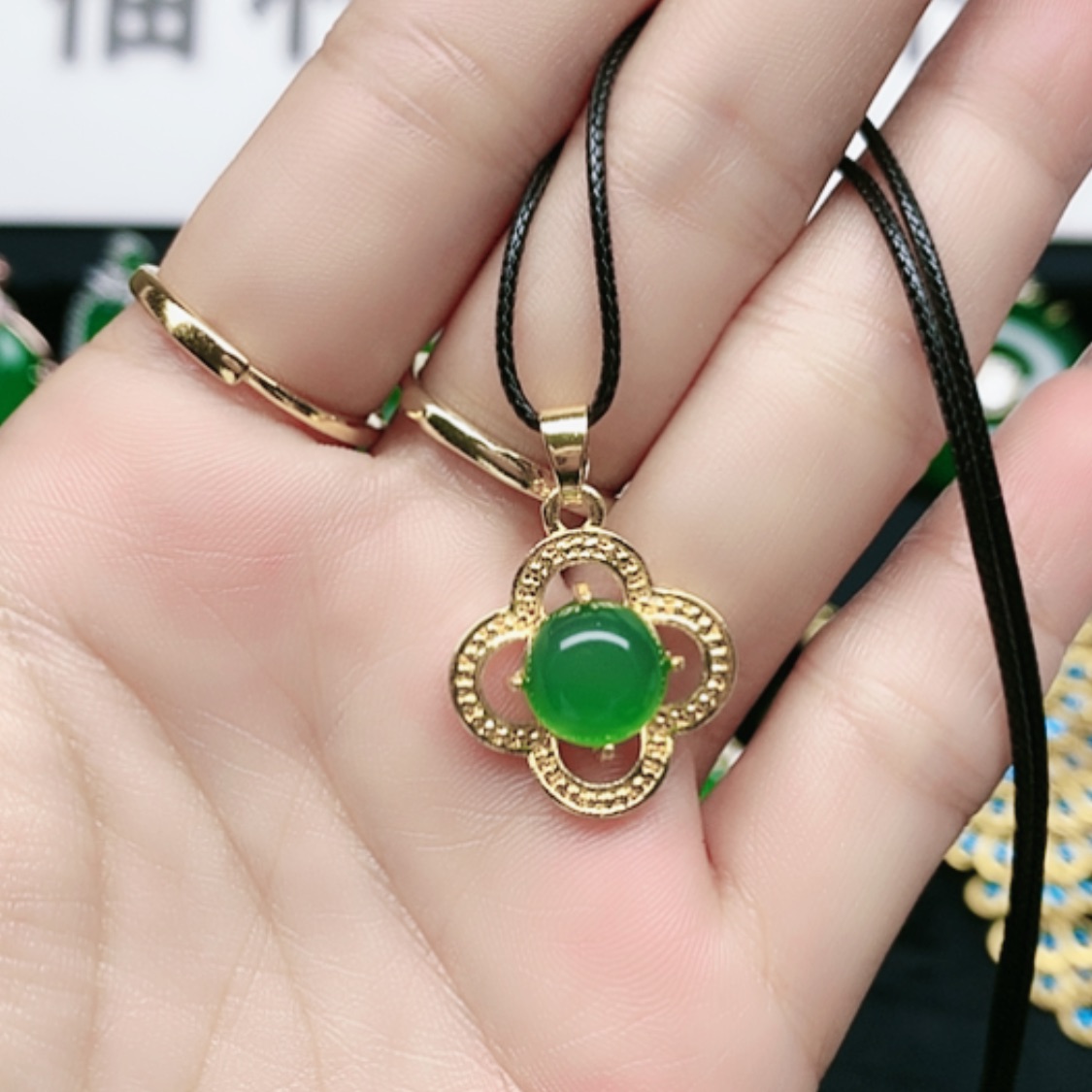 【闪购商品】玛瑙/玉髓颈饰合金