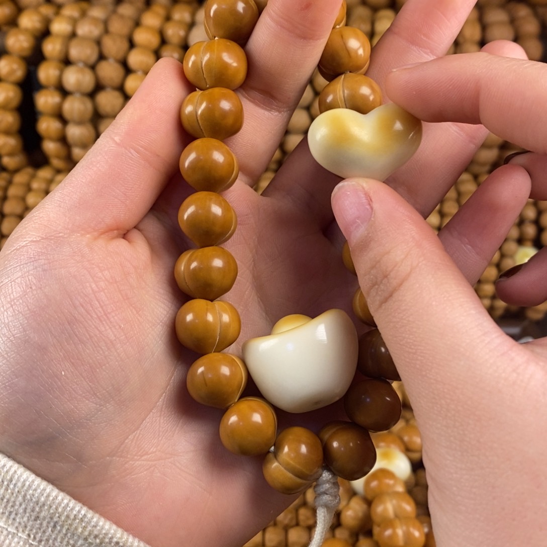 猴头核桃全品屁桃