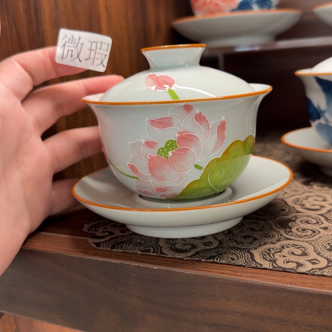 釉下手绘茶具微瑕