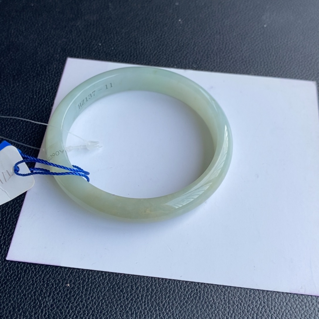 阿****翡翠未镶嵌手镯59-60正圈