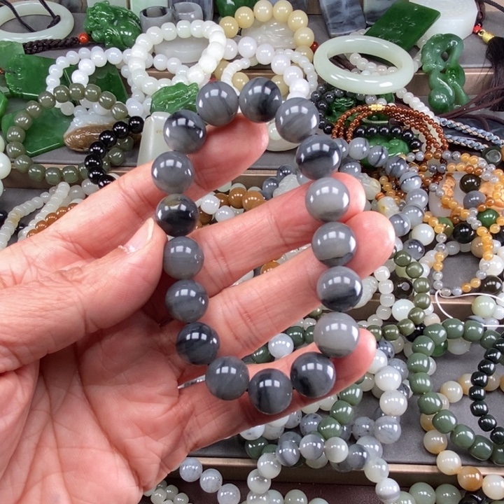 安***树和田玉未镶嵌挂件