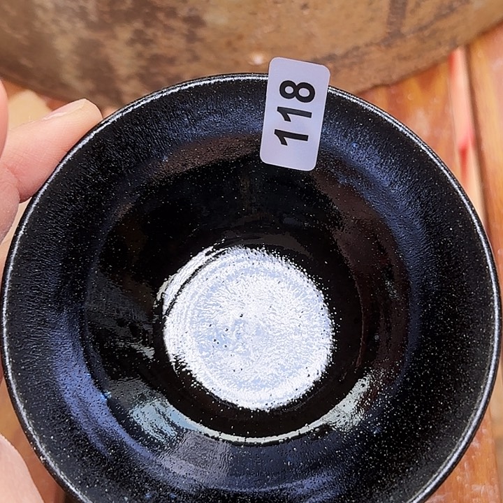 茶盏我要看电视啦打了两