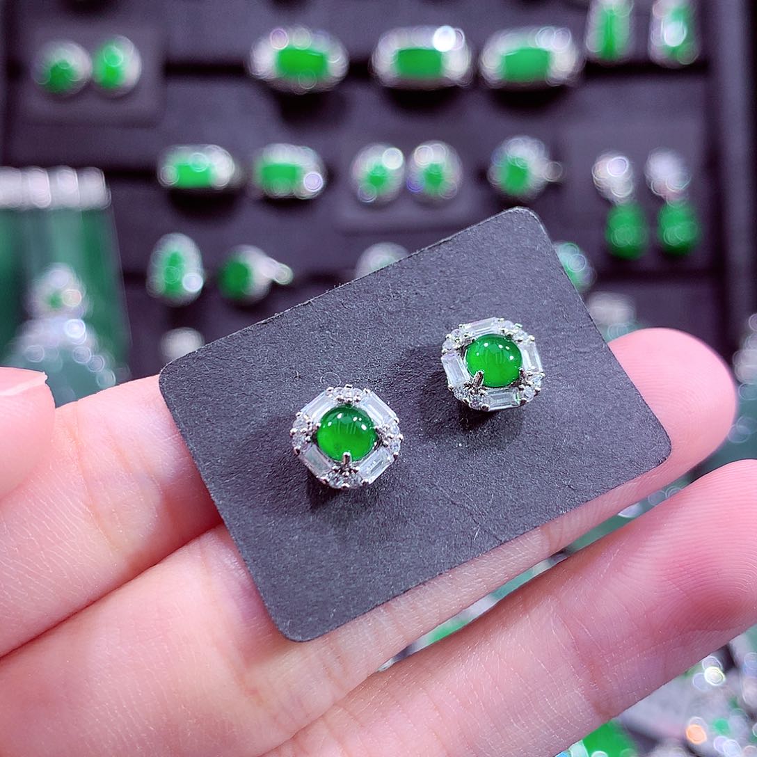 翡翠未镶嵌颈饰天然