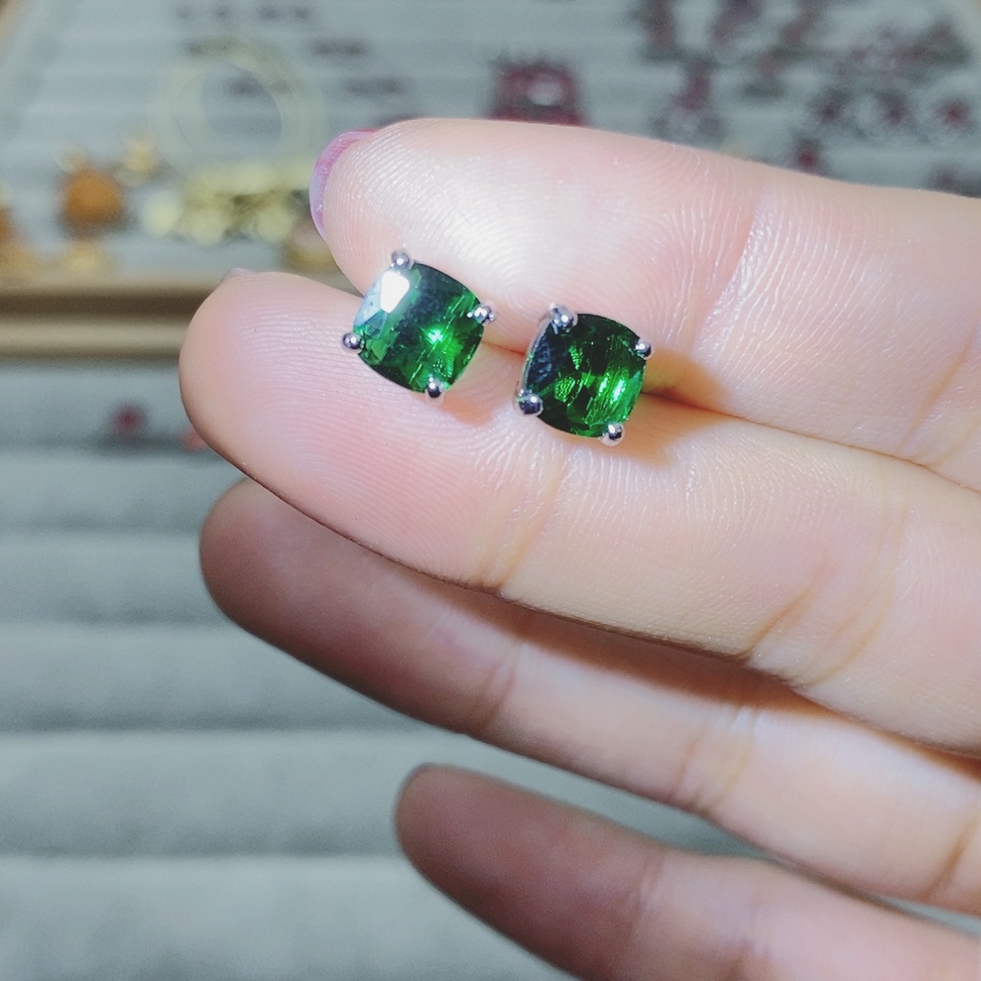 【闪购商品】托帕石耳饰银S925镶嵌