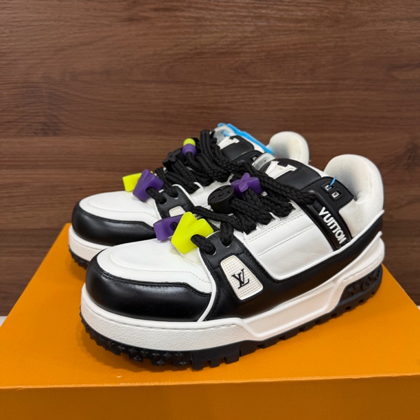 99新 LouisVuitton/路易威登 40.5码 trainer 黑白胖丁板鞋