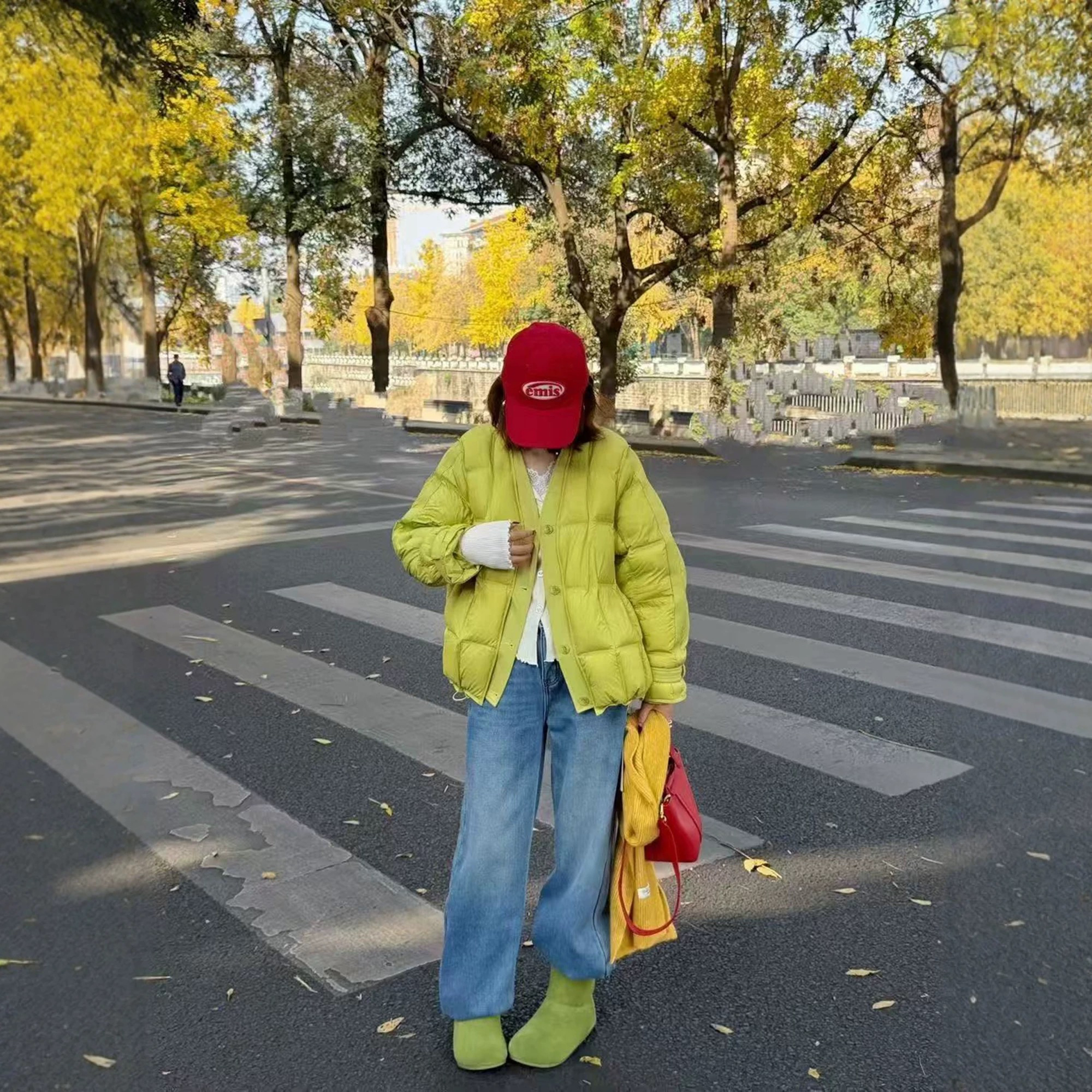 【HANLI】冬季新款圆领短款加厚保暖时尚女外套918