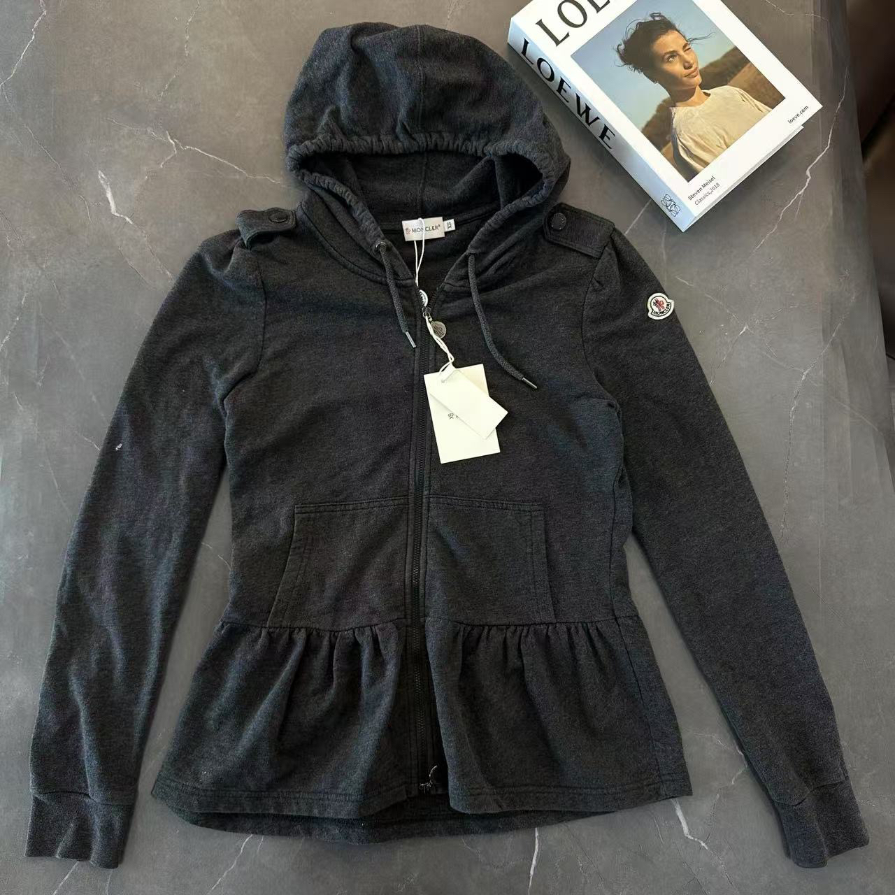 99新 MONCLER 葡萄籽奢潮/Moncler黑色连帽外套/XS时尚女款秋冬
