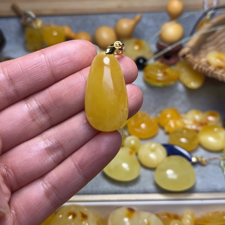 蜜蜡颈饰未镶嵌蜜蜡