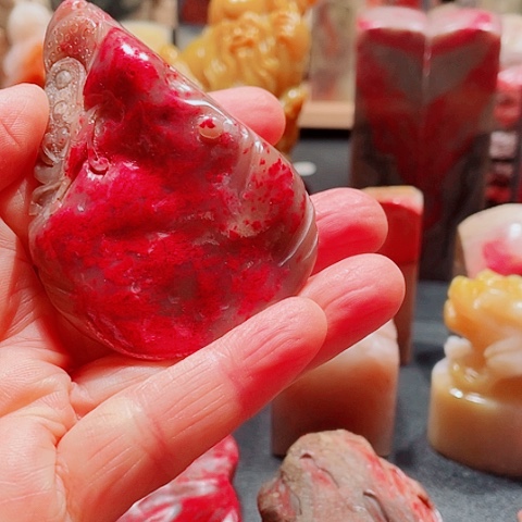 昌化石昌化老坑精品鸡血石