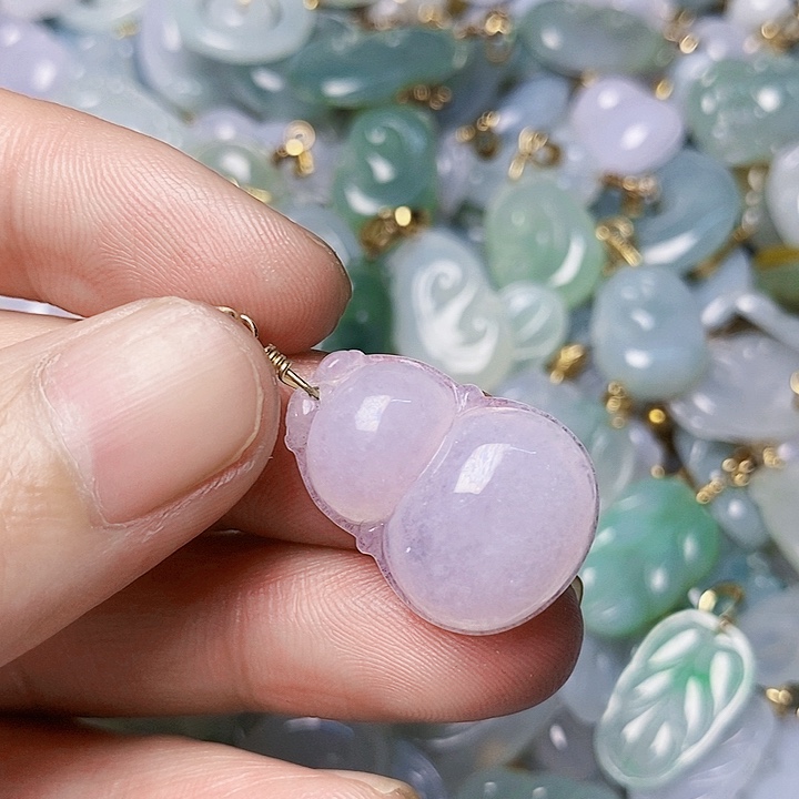 翡翠未镶嵌颈饰天然A货翡翠