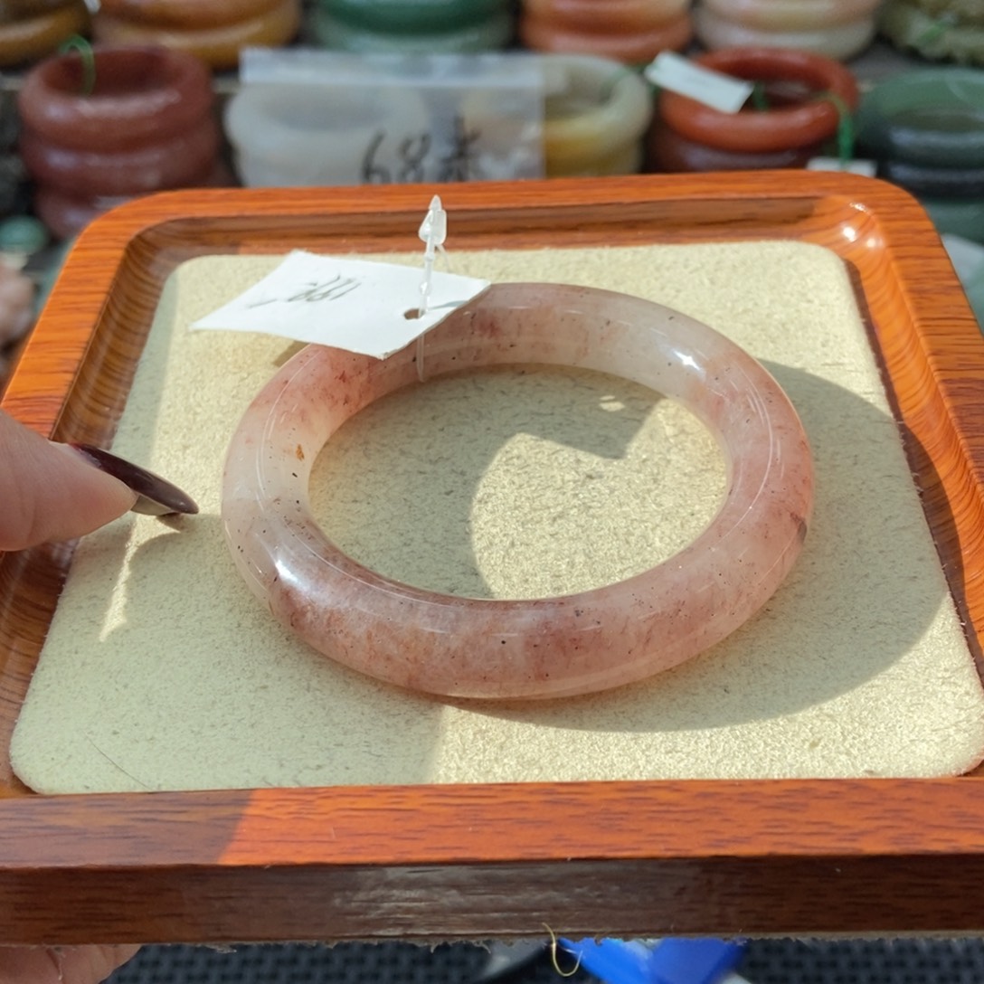 石英质玉未镶嵌手镯