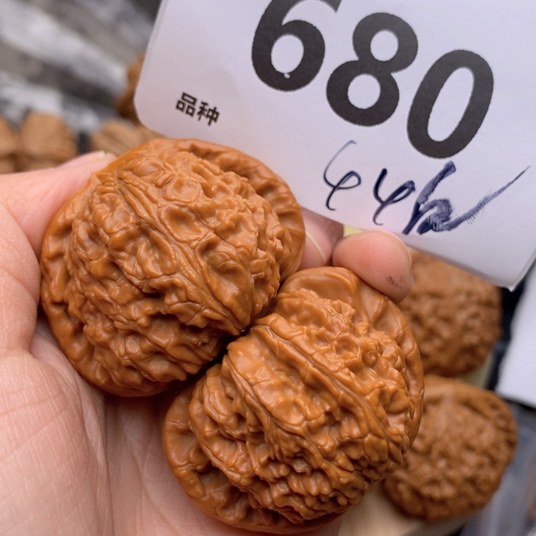 文玩核桃把件680号44白