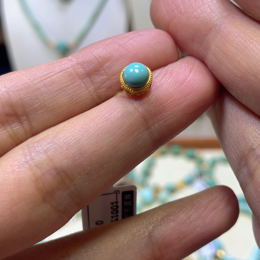 绿松石18K金镶嵌多啦