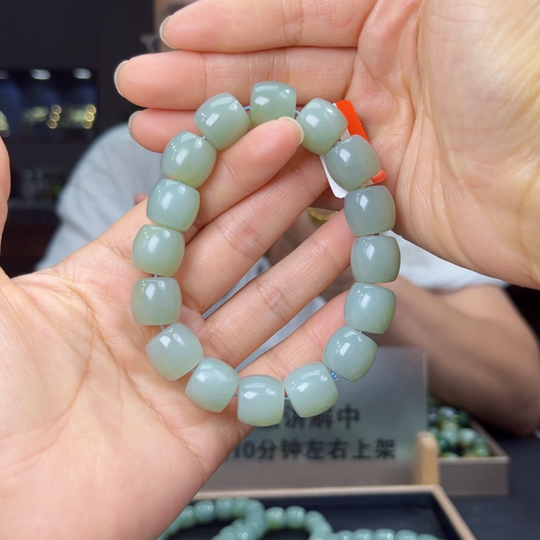 未镶嵌手串和田玉纯天然和田玉新疆且末天空蓝料14