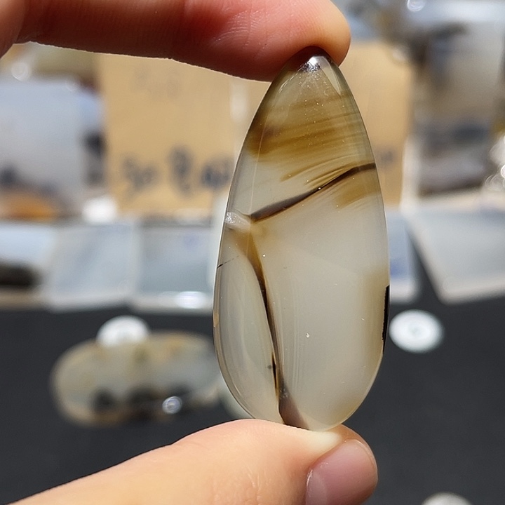 未镶嵌玉牌玛瑙/玉髓