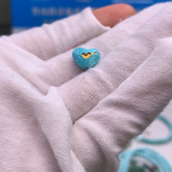绿松石配饰未镶嵌赵*安