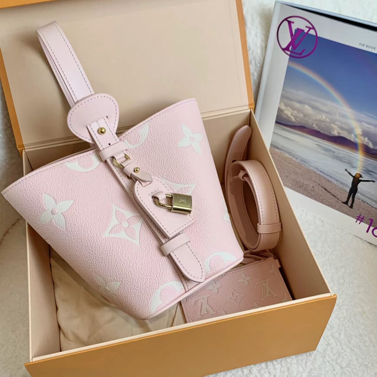 99新 LouisVuitton/路易威登 壹臻/樱花粉皮压纹allinbb 18755425
