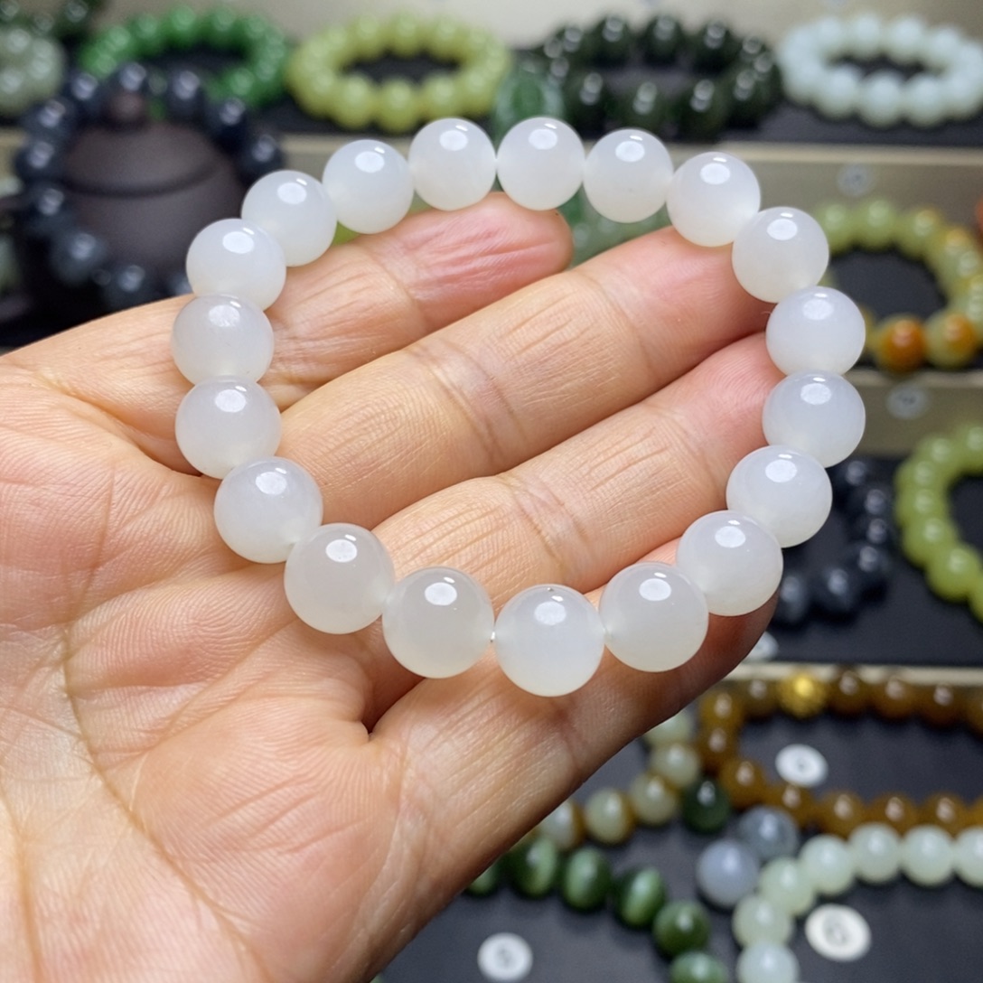 和田玉未镶嵌手串