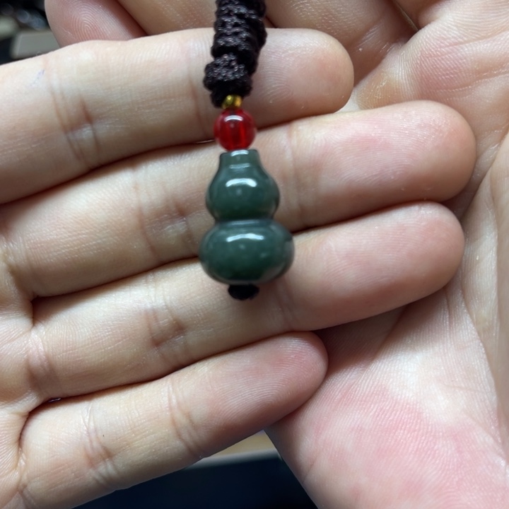 和田玉颈饰未镶嵌脉*