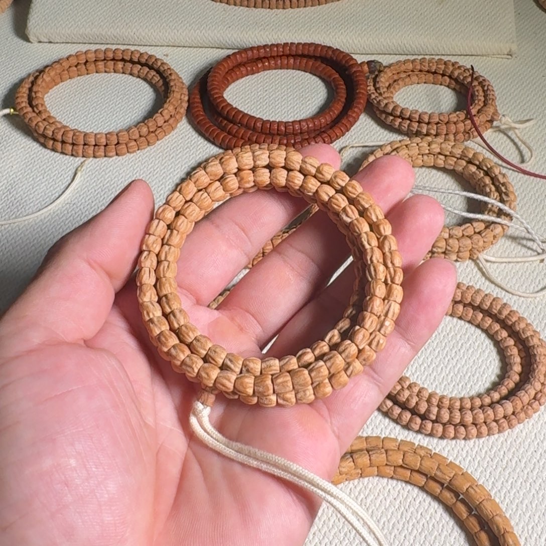 吉***柏香籽/百香籽吊坠