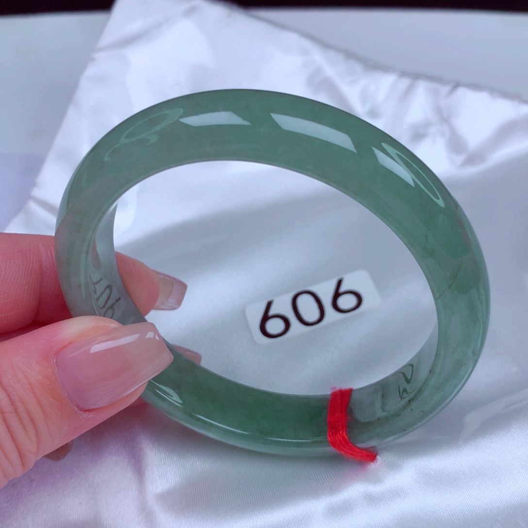 翡翠未镶嵌手镯手镯