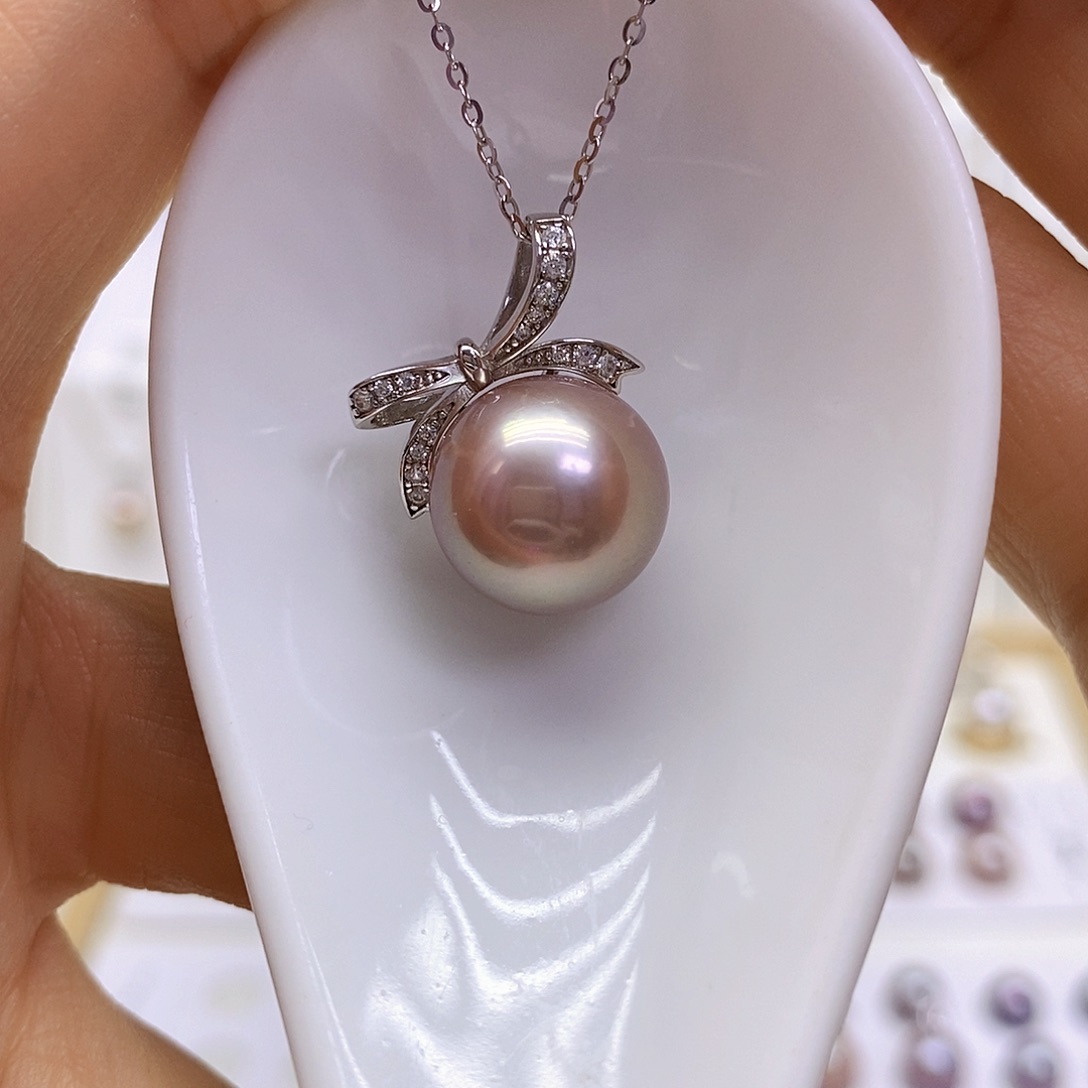 淡水珍珠吊坠(赠链)银S925镶嵌S**e