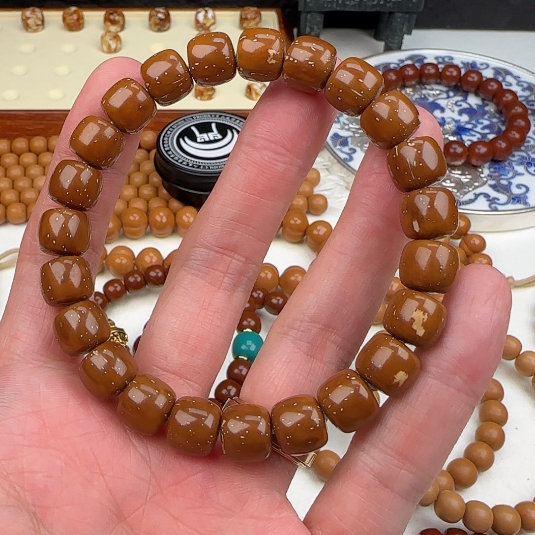 猴头核桃吊坠实心鼠